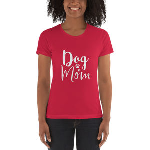 Dog Mom t-shirt