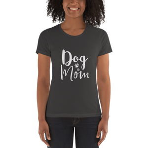 Dog Mom t-shirt